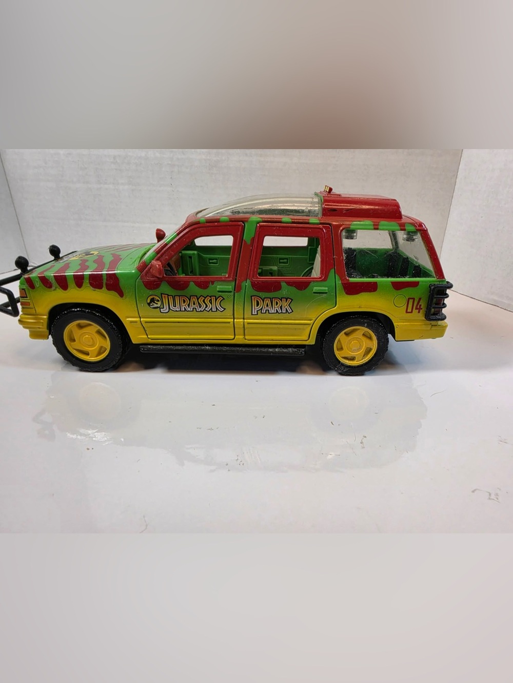 JURASSIC WORLD 1993 Legacy Collection Ford Explorer (2020)